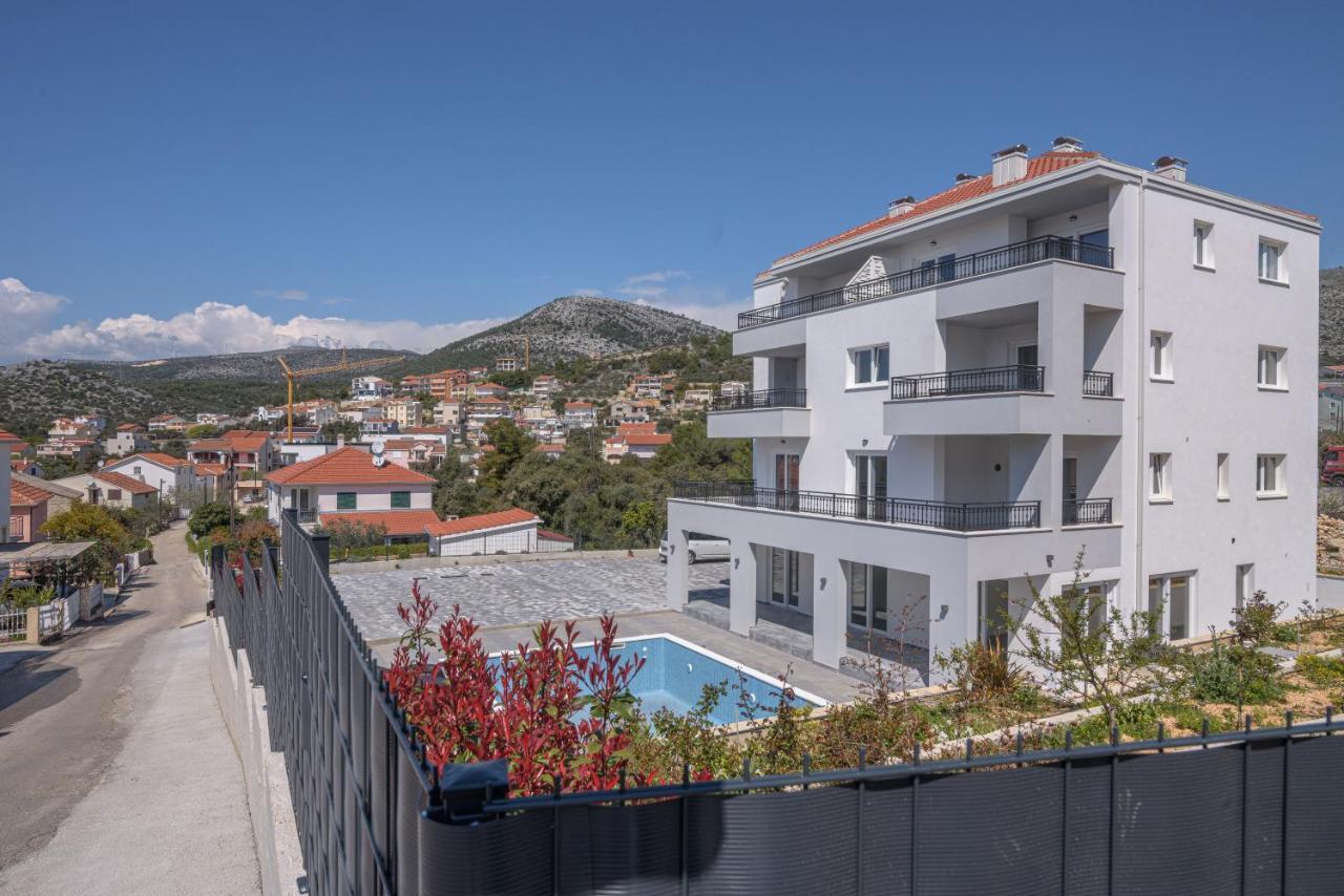 Villa Barbara & Zoran With Heated Swimming Pool Seget Vranjica Εξωτερικό φωτογραφία