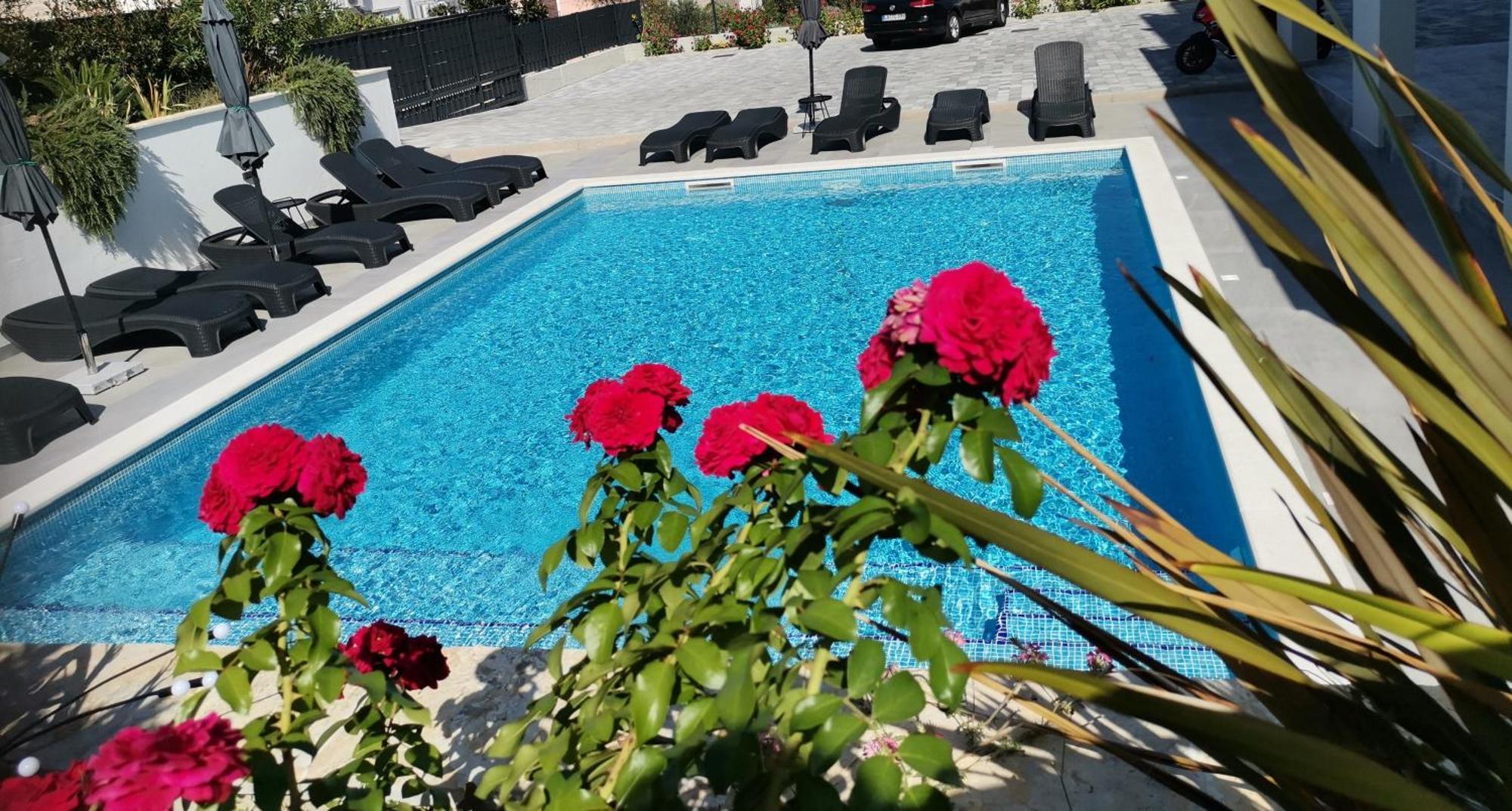 Villa Barbara & Zoran With Heated Swimming Pool Seget Vranjica Εξωτερικό φωτογραφία